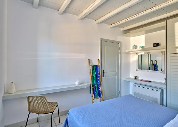 Ferienhaus Clover - A Unique House For Your Dream Holidays Isterni (Paros)